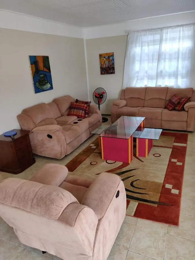 Tropical Villa روسو 0*,  دومينيكا